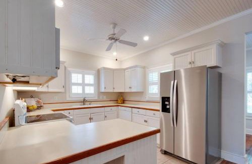 Olde Town House | Bluffton Breeze-3BR Heart of Old Town Village Home