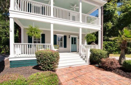 Olde Town House | Bluffton Breeze-3BR Heart of Old Town Village Home