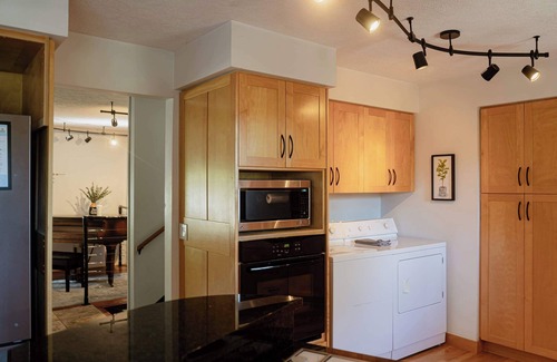 Berrien Springs House | Bluffview River Retreat for Large Families