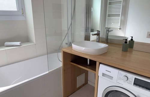 9th Arrondissement Apartment | BnBNook - Chic 2BR Flat Near Pigalle and Montmartre