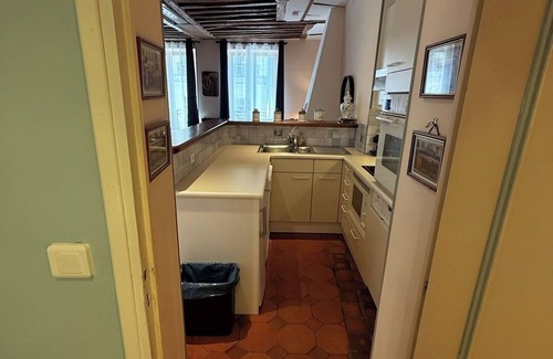 Quartier Sainte-Avoye Apartment | BnBNook - Cozy 1BR - Vibrant Le Marais and Pompidou