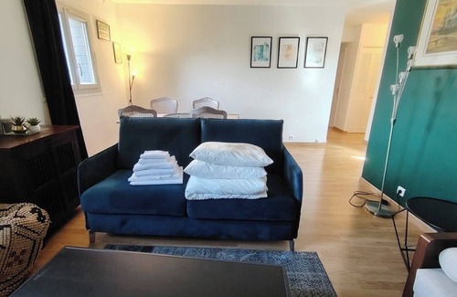 5th Arrondissement Apartment | BnBNook - Elegant 1BR by Pantheon - Latin Quarter