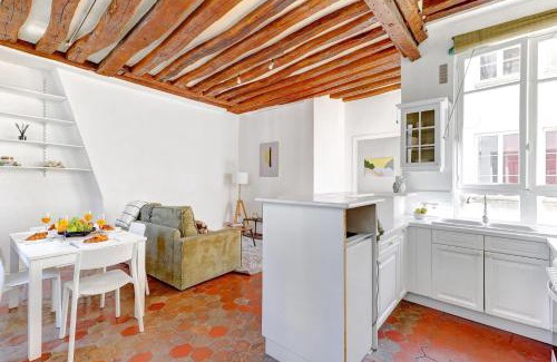 Sorbonne Apartment | BnBNova - 1BR - Heart of the Latin Quarter