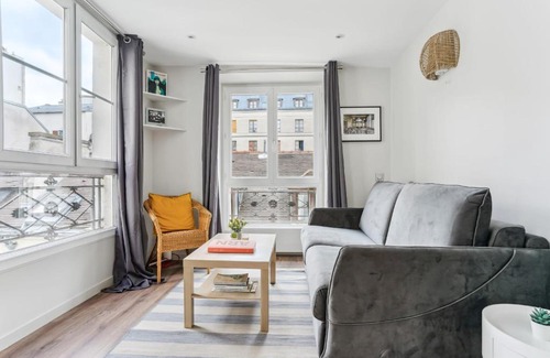 Enfants-Rouges Apartment | BnBNova - 1BR - Republique & Le Marais