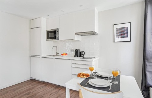 Enfants-Rouges Apartment | BnBNova - 1BR - Republique & Le Marais