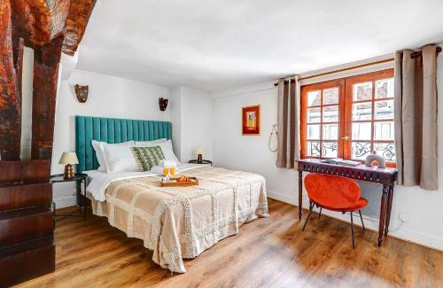 Les Iles Apartment | BnBNova - 2BR - Ile Saint-Louis