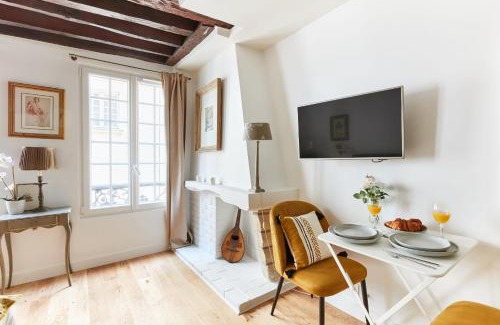Arts-et-Metiers Apartment | BnBNova - Le Marais