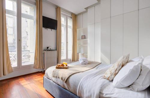 Arts-et-Metiers Apartment | BnBNova - Le Marais & Place de la Republique - 3BR