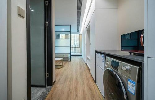 Luohu Hotel | Bo Yu Shennan No. 68 Apartment (Shenzhen Luohu Dongmen Branch)
