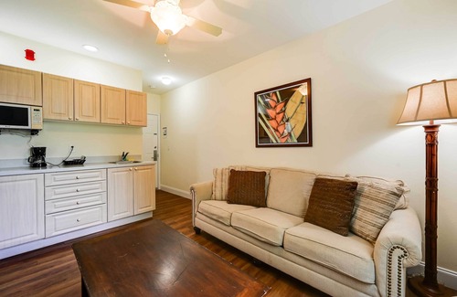 Naples Apartment | Boat, Bird & Bask: Studio 15 Mi to Everglades NP