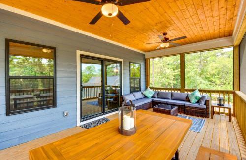 Lavonia House | Boat Dock and Lake Hartwell Access Family Getaway!