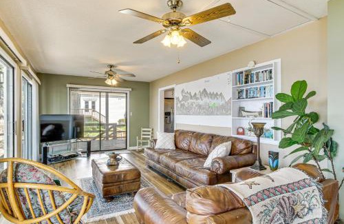Cross Hill House | Boat Ramp and Dock Lake Greenwood Getaway!