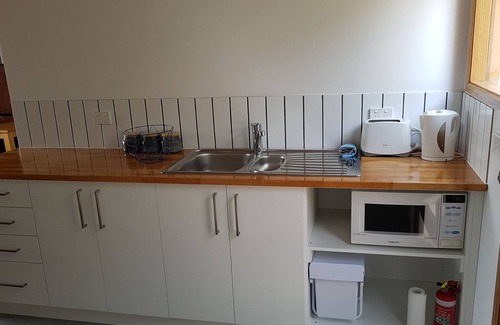 Ocean Grove Hotel | Boat Ramp Motel