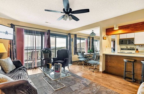 Indian Point Condo | Boat Slip Included, Free SDC Tickets, Close to Silver Dollar City, Lake Views!