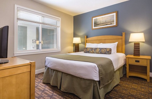 Coeur d'Alene Resort | Boating, skiing, and hiking galore!