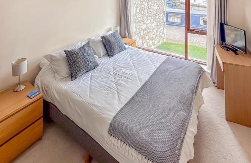 Tewitfield House | Boatman's Rest