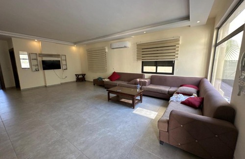 Al-Maghtas House | Bob Farm
