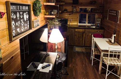Butternut Cabin | Bobber's On The Lake - Cabin 2