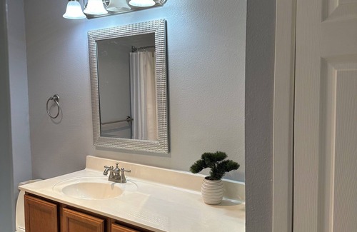 Mid City South Condo | Bocage Retreat - Stylish 2Br Condo In Bocage Baton Rouge