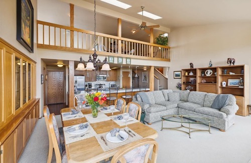 Bodega Bay House | Bodega Retreat! Ocean View, Golf Course, Walk to Beach & Clubhouse, Dog Friendly