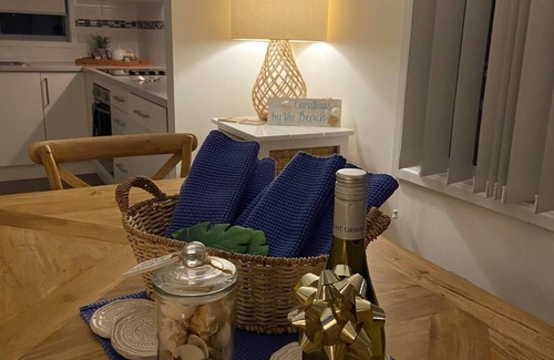 Fingal Bay Apartment | Bodhi's Beach house for the whole Family