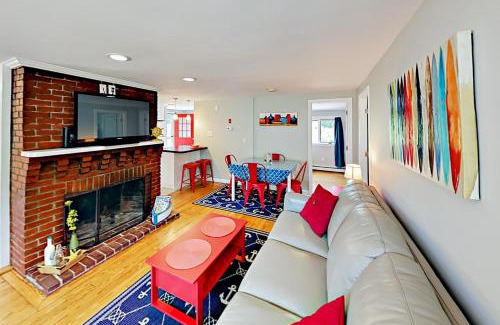 Harwich Port House | Bogey Bay Bungalow