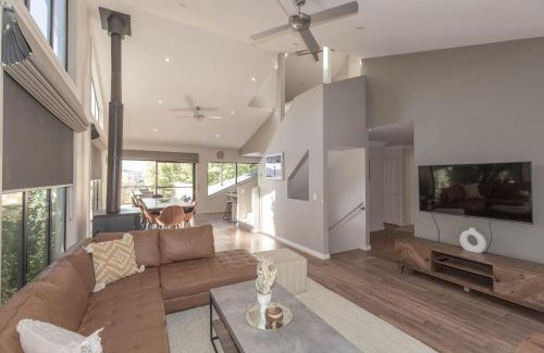 Jindabyne House | Bogong Retreat 19 Bogong Street
