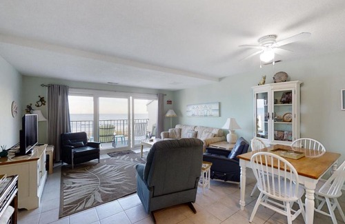 Pine Knoll Shores Apartment | Bogue Shore Club 208