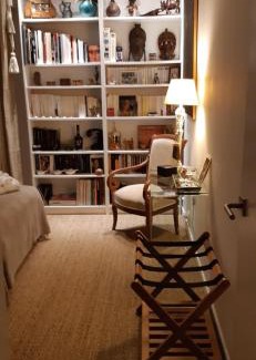 Merignac Bed & Breakfast | "Bohème Chic" TramA direct aéroport-gare StJean-Bordeaux centre Station Alfred de Vigny 5mn de l appartement Parking gratuit