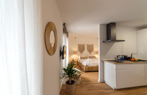 Medina-Sidonia Apartment | Bohórquez Rooms by Ático73