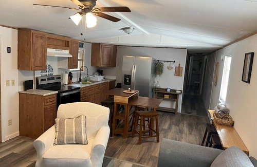 Branford House | Bohemian Acres: Cozy 2-bedroom house in welcoming Branford, FL.