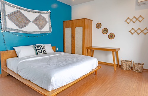 Cam Chau Apartment | Bohemian apartment - River and garden view