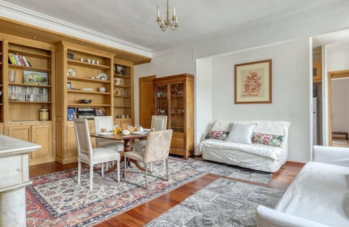 Saint-Thomas-d'Aquin Apartment | Bohemian & Authentic Parisian Flat - Paris 07
