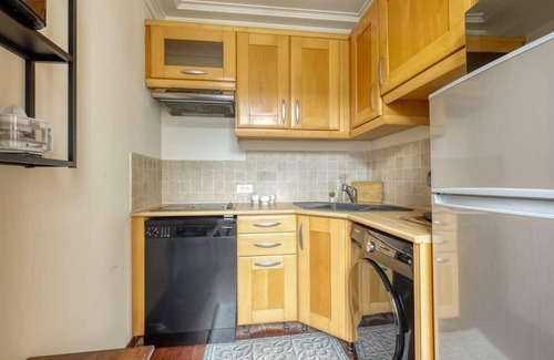 Saint-Thomas-d'Aquin Apartment | Bohemian & Authentic Parisian Flat - Paris 07