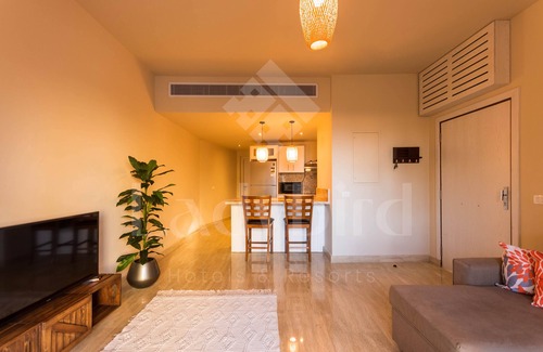 Sahl Hasheeh Apartment | Bohemian cozy unit in Azzurra