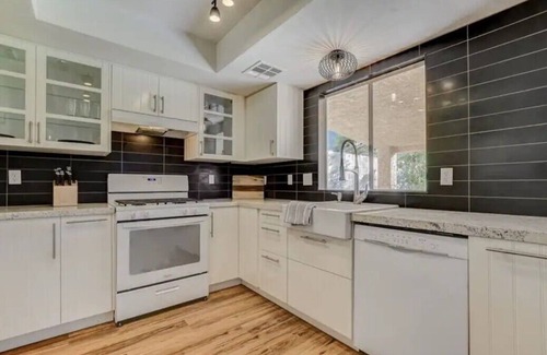 McCullough Hills House | Bohemian Dream Home 15 minutes from Las Vegas Strip!