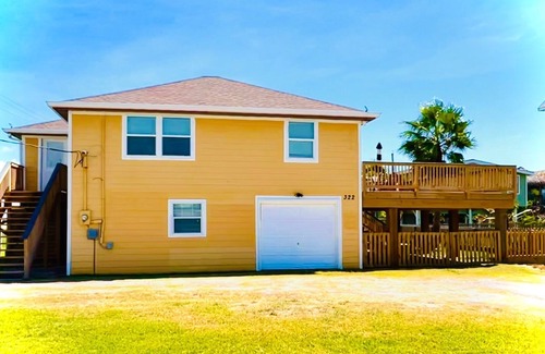 Surfside Beach House | Boho Beach Bungalow with new deck walking distance from the Gulf