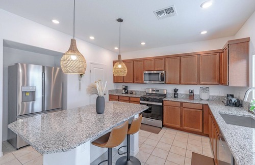 Arden House | Boho Beautiful 5B3B New Home in marvelous Las Vegas @ Garage Parking