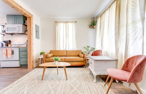 Murfreesboro House | Boho Boro 2BR near MTSU · Clean · Well Priced Stay