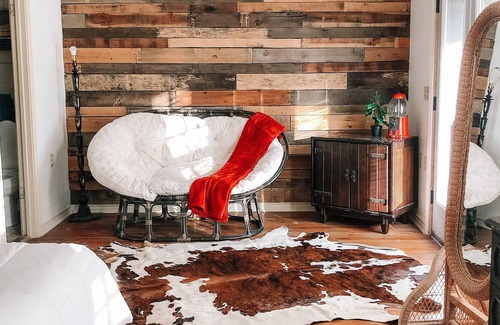 Wichita Falls House | Boho Bungalow near Country Club