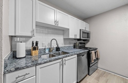Smyrna Apartment | Boho Chic 2bedroom walking distance to the Battery