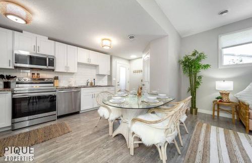 North Central Edmonton Apartment | BoHo Chic Suite - Long Stays - Fireplace - Garage