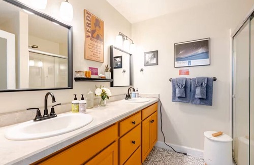 Hood River Apartment | Boho Hood River Master Suite w/Private Entry