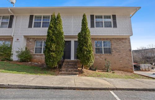 Smyrna Apartment | Boho Lux Theme 3BR 3BA Near Truist Park Home of the Braves