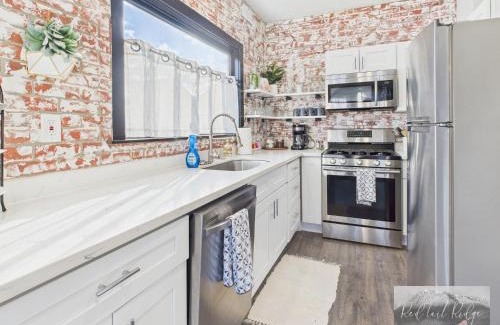 Albany Apartment | Boho Revival Modern Glam with AC in Downtown Albany