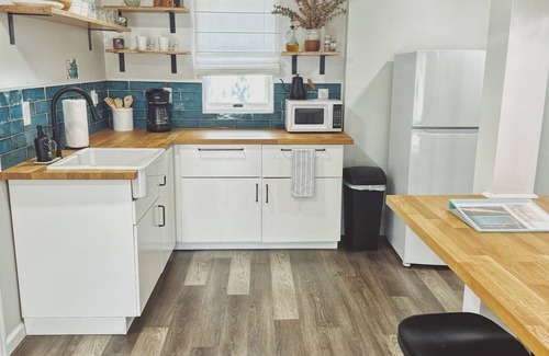 Colington Apartment | Boho studio perfect for couples. 5 min away from the beach and the sound!