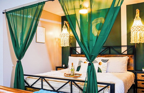 Huntsville Apartment | Boho Studio Retreat King Bed, Prime Location