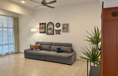 Kota Kinabalu House | BohoHaven Semi D 5R3B 10to12pax with CarGarage