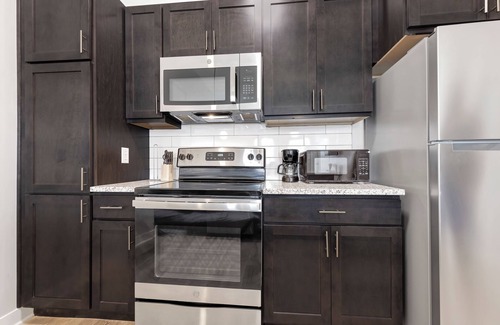 St. Peters Apartment | Bold 2114 I Corporate 1 Bedroom Apartment