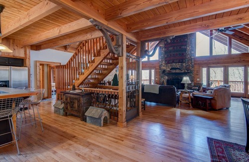 Boone House | Boles Lodge - Hot Tub - Game Room - Outdoor Fireplace - Huge cabin near Blowing Rock!